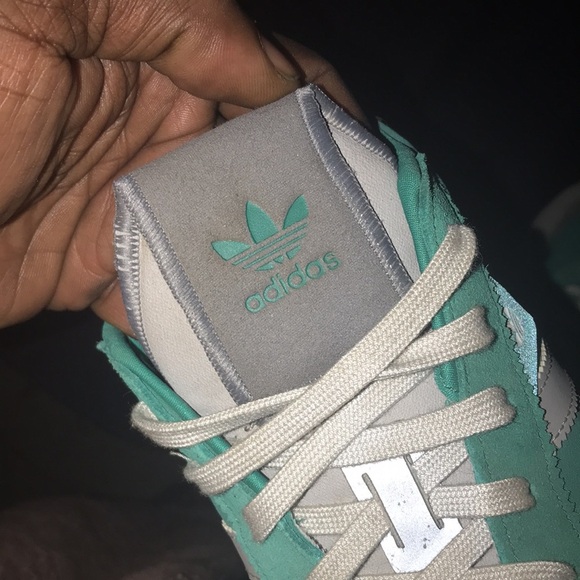 Adidas - Picture 4 of 6